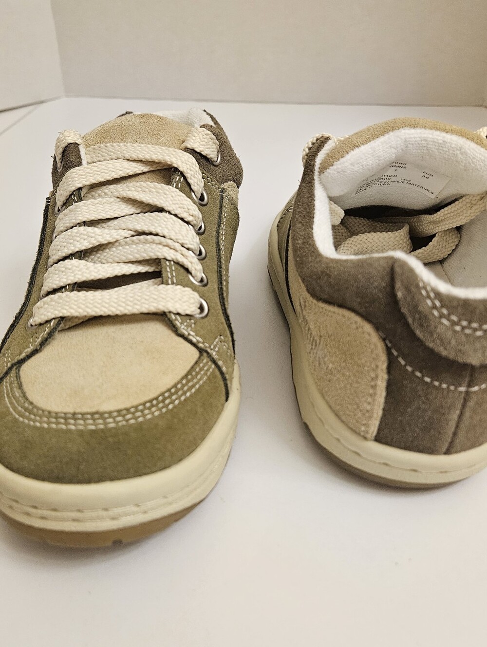 Simple OS Patchwork Skater Sneaker Womens 7 Mens 5 Green Cream Suede Leather - Picture 3 of 6